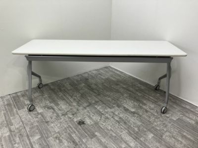 コクヨ1800サイドスタックテーブル 商品画像1