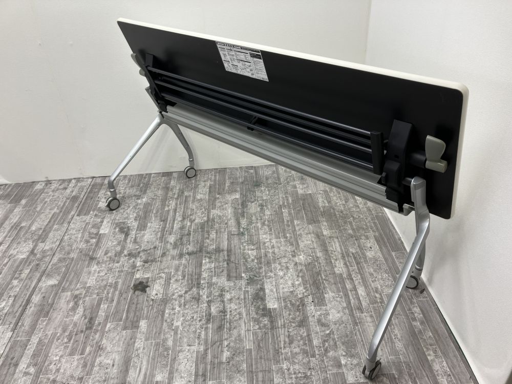 コクヨ1800サイドスタックテーブル 商品画像6