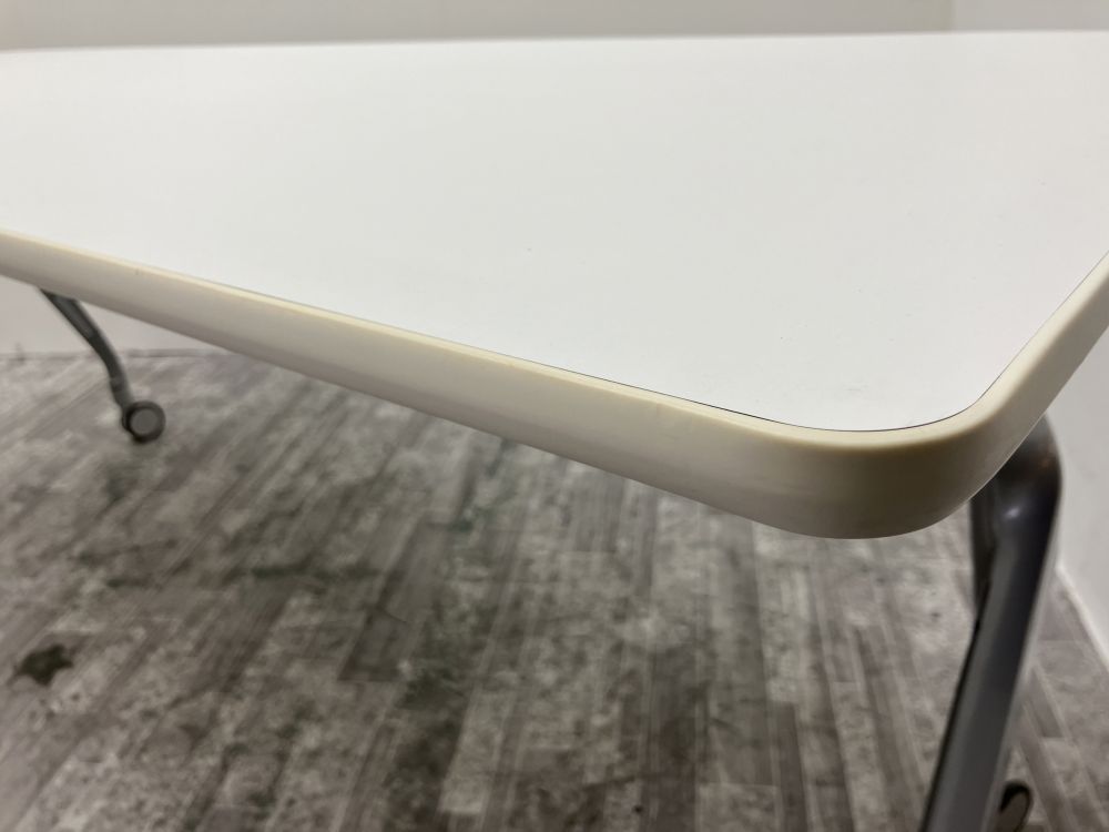 コクヨ1800サイドスタックテーブル 商品画像9