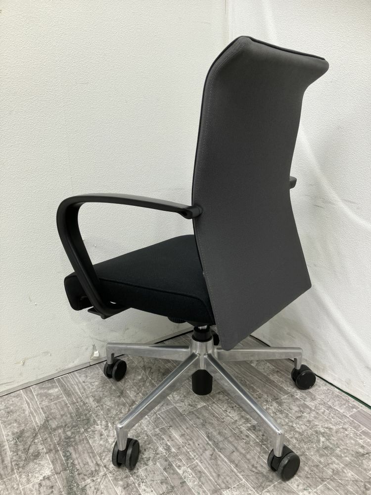 ホウトクKusch+Co 固定肘付ミーティングチェア 商品画像9