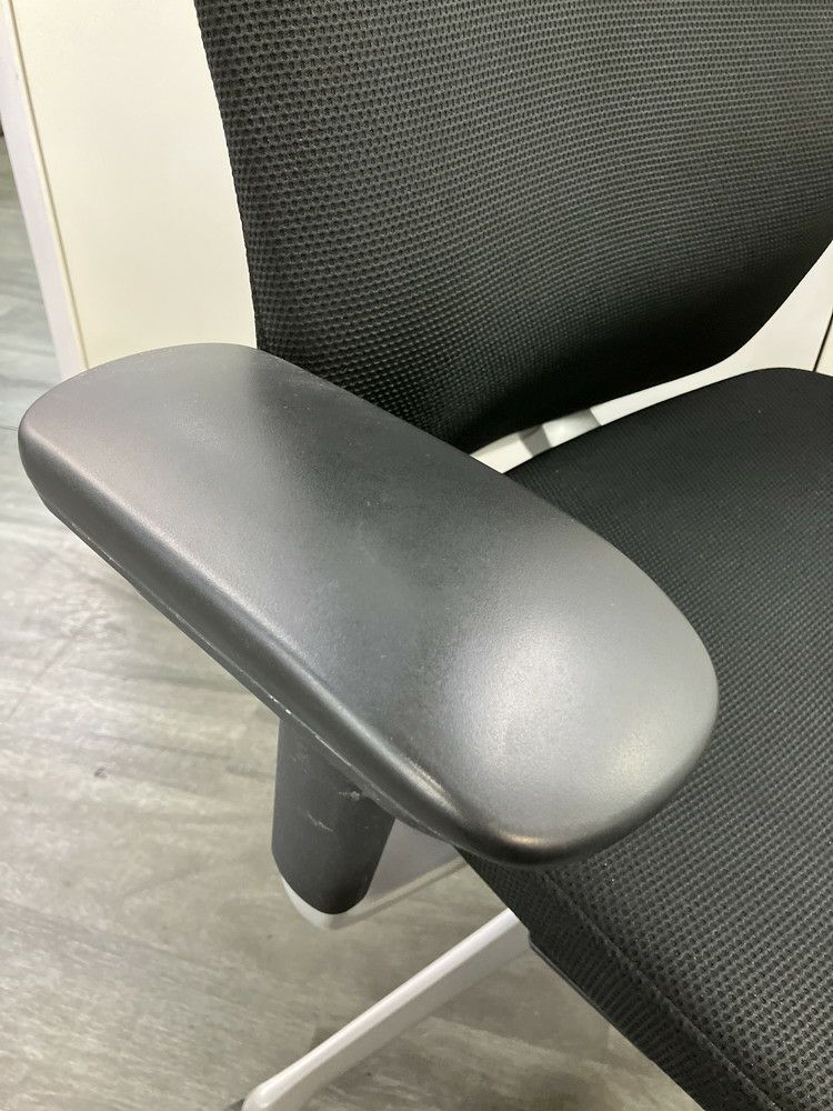 オカムラChoral（コーラル）チェア 可動肘付コーラルチェア 商品画像5