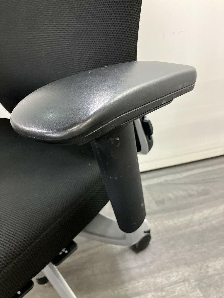 オカムラChoral（コーラル）チェア 可動肘付コーラルチェア 商品画像7