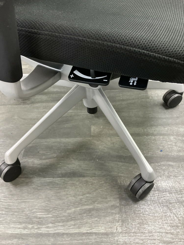 オカムラChoral（コーラル）チェア 可動肘付コーラルチェア 商品画像12