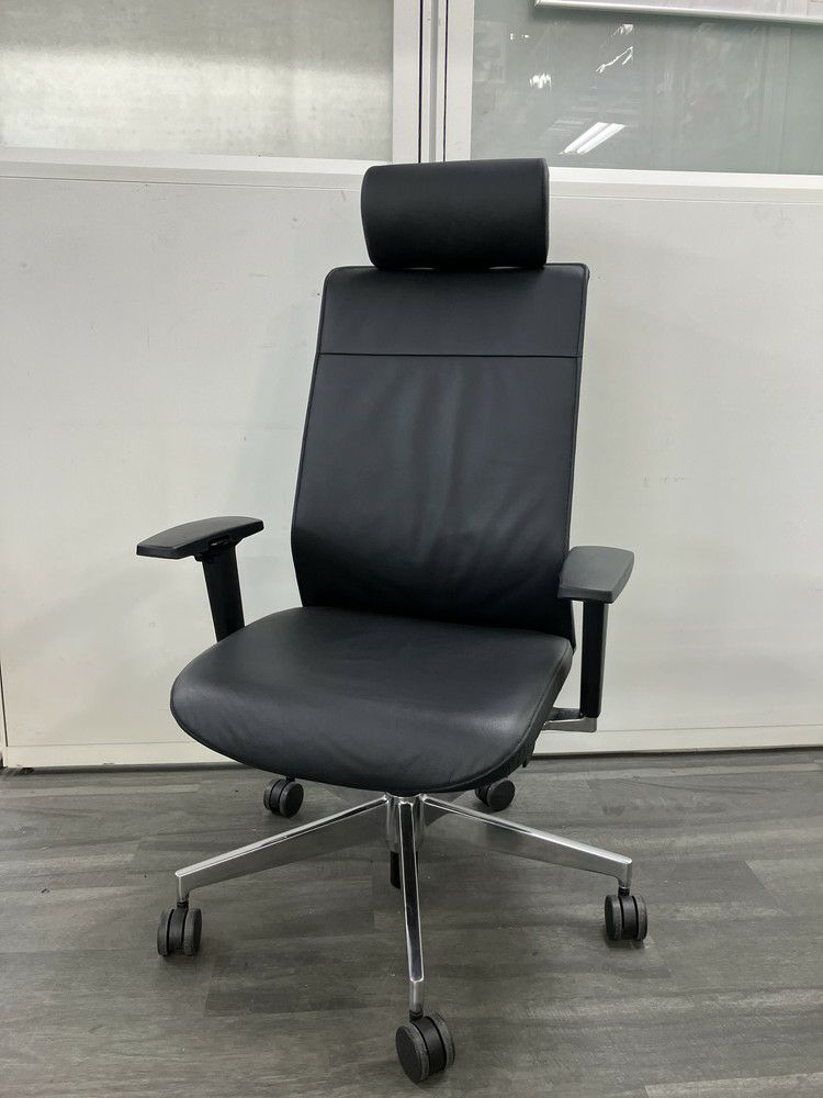 ライオンNo.5880シリーズ 可動肘付オフィスチェア 商品画像1