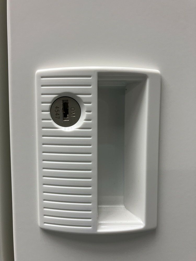 オカムラFZタイプシリーズ 4人用ロッカー 商品画像2