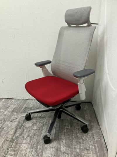コクヨINSPINE（インスパイン）チェア 可動肘付インスパインチェア 商品画像1