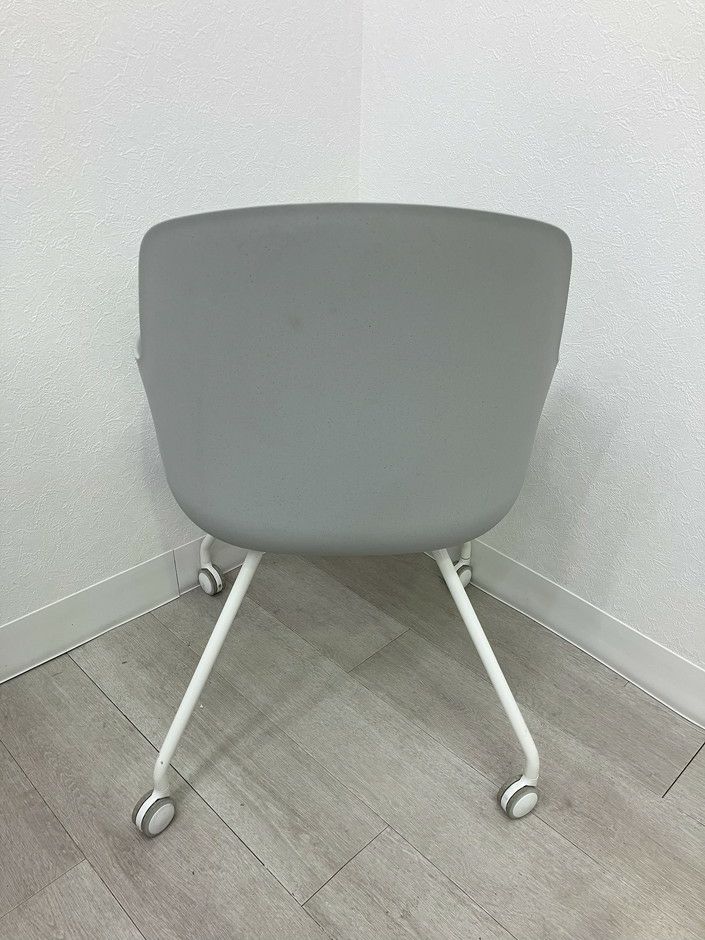 コクヨLiite（リーテ）シリーズ ミーティングチェア 商品画像4