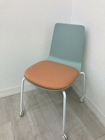 コクヨMycket(ミケット)シリーズ ミーティングチェア 商品画像1