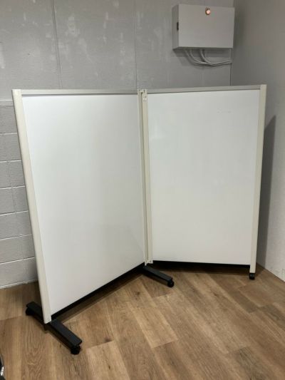 プラスPWJ 2連折畳パーテーション 商品画像1
