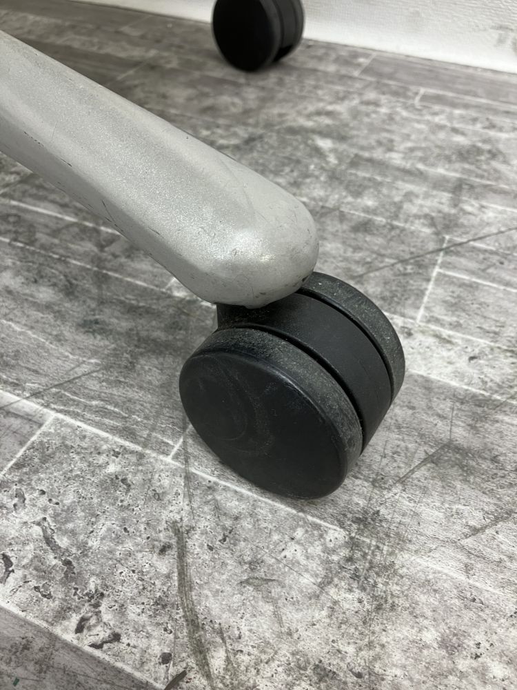 HermanMiller（ハーマンミラー）エンボディシリーズ 可動肘付エンボディチェア 商品画像9