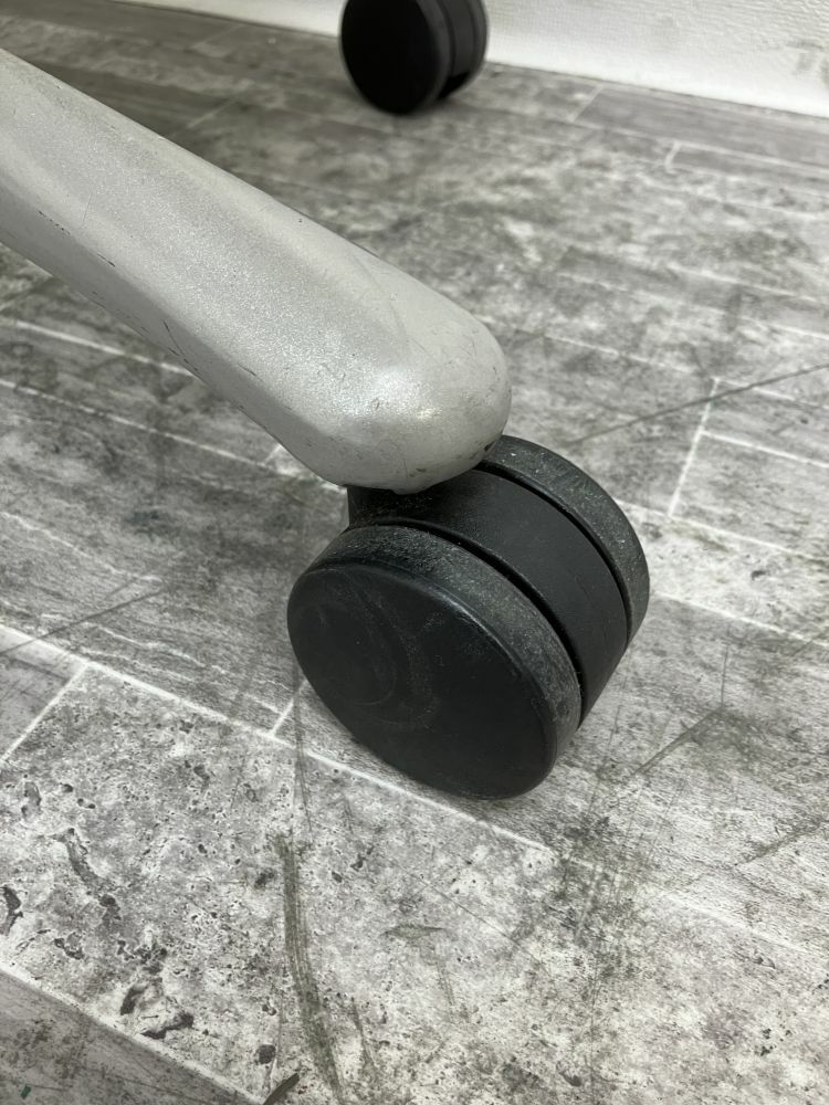 HermanMiller（ハーマンミラー）エンボディシリーズ 可動肘付エンボディチェア 商品画像9