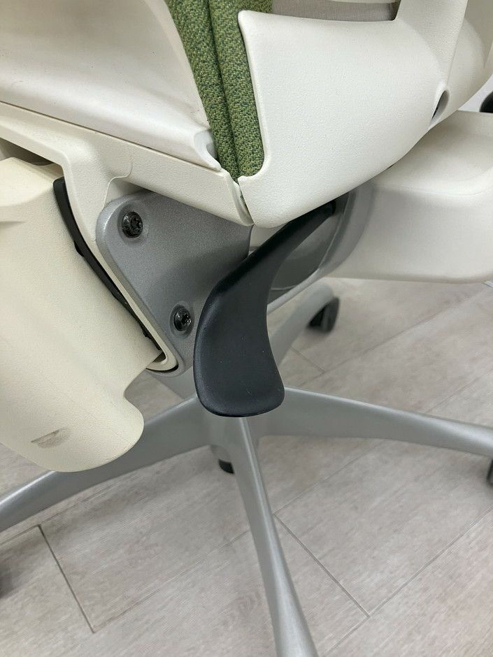 HermanMiller（ハーマンミラー）エンボディチェア 可動肘付エンボディチェア 商品画像18