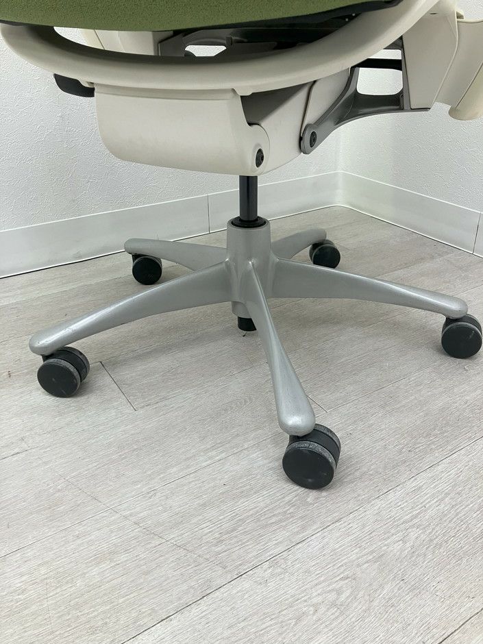 HermanMiller（ハーマンミラー）エンボディチェア 可動肘付エンボディチェア 商品画像19
