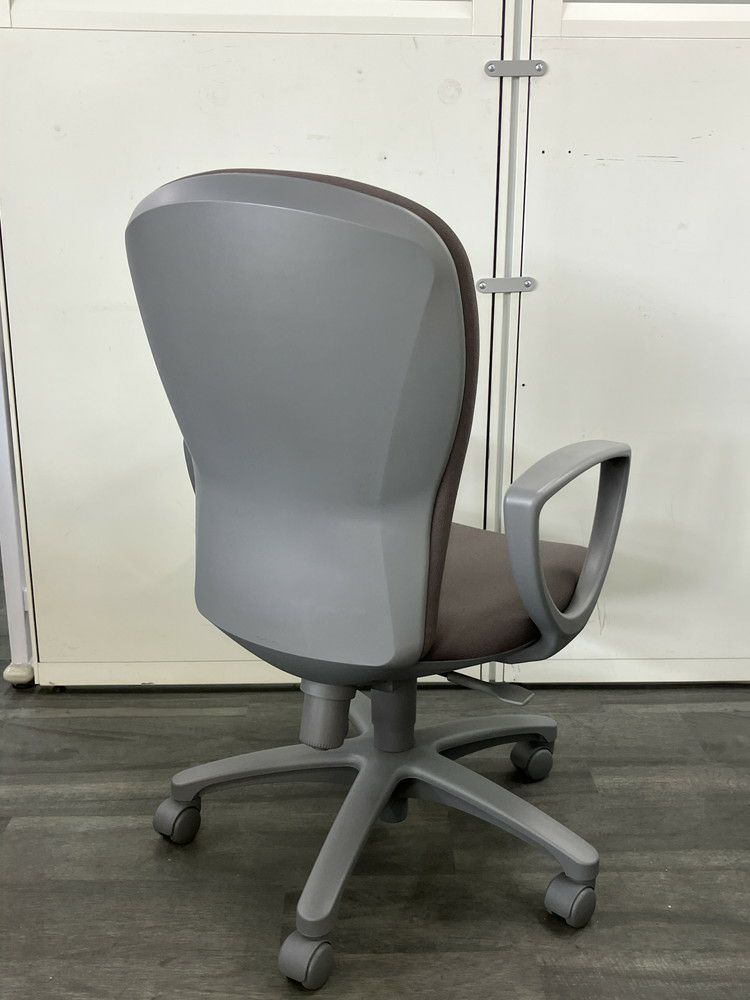 コクヨレグノ2（REGNO2）チェア 固定肘付レグノ2チェア 商品画像2