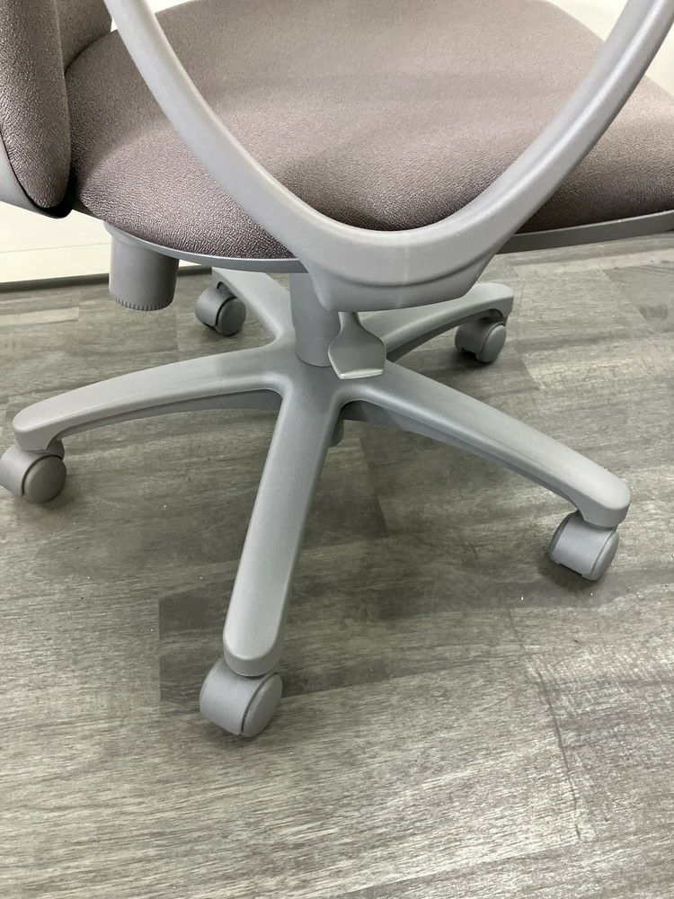コクヨレグノ2（REGNO2）チェア 固定肘付レグノ2チェア 商品画像8