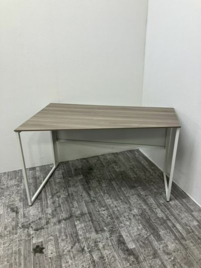 オカムラソリストシリーズ 1200平デスク 商品画像1