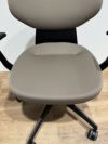コクヨing(イング)チェア 肘付イングチェア 商品画像4