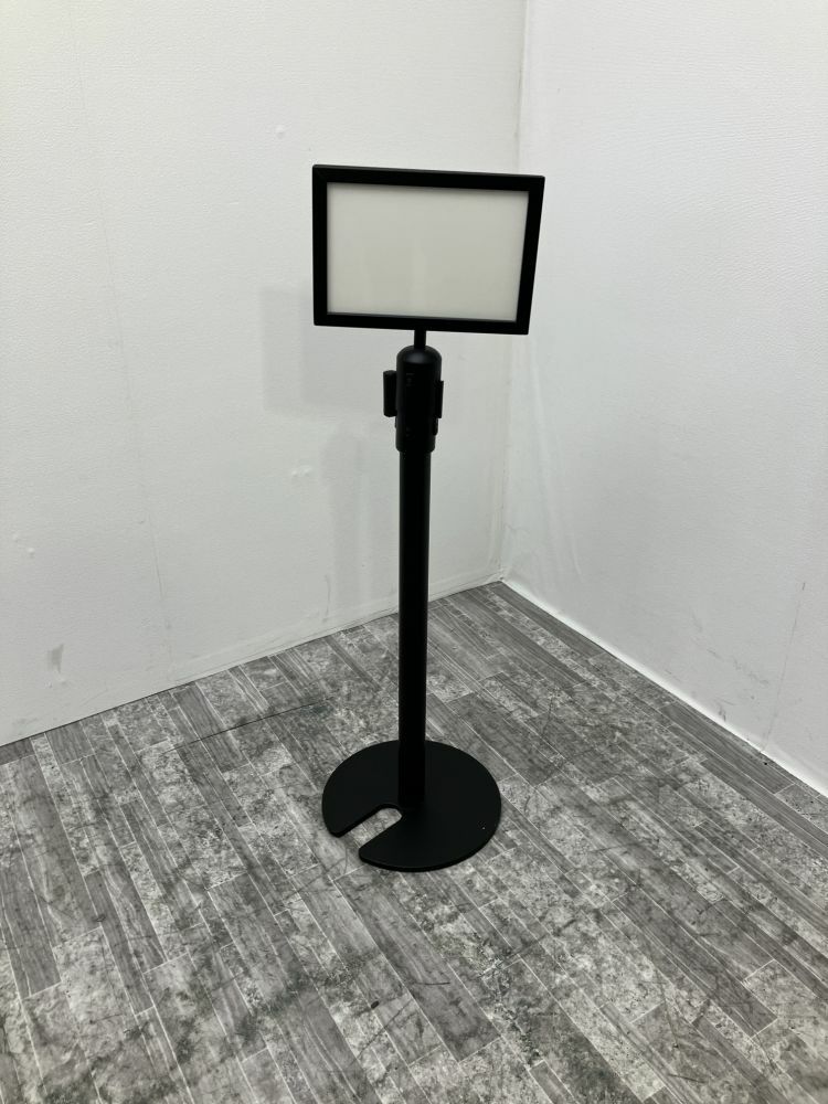 案内板付ベルトパーテーション 商品画像1