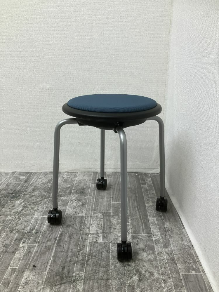 オカムラキャスター付丸イス 商品画像1