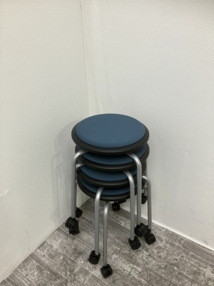 オカムラキャスター付丸イス 商品画像6