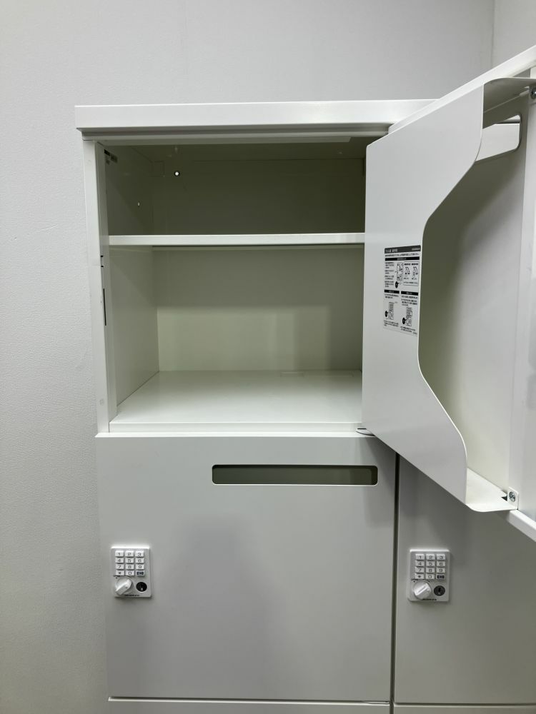 オカムラレクトラインシリーズ プッシュ錠式8人用パーソナルロッカー 商品画像4