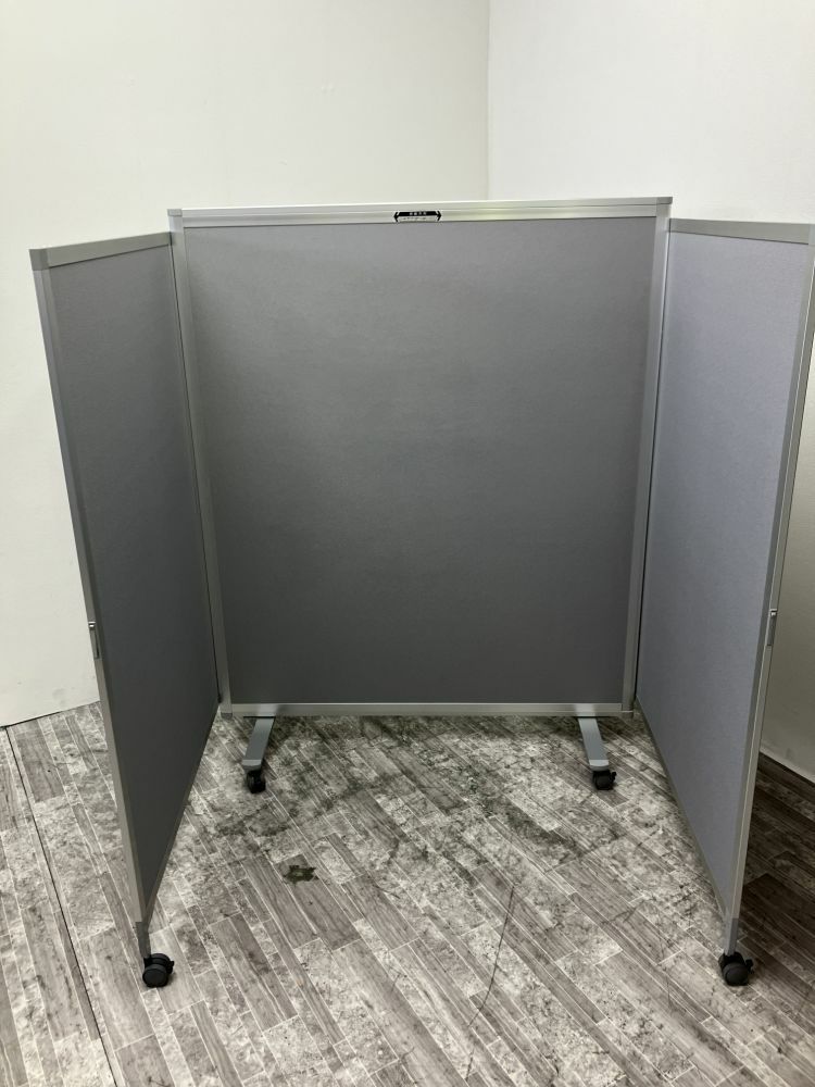プラスTSスクリーンシリーズ ホワイトボード付スライド式3連結パーテーション 商品画像5