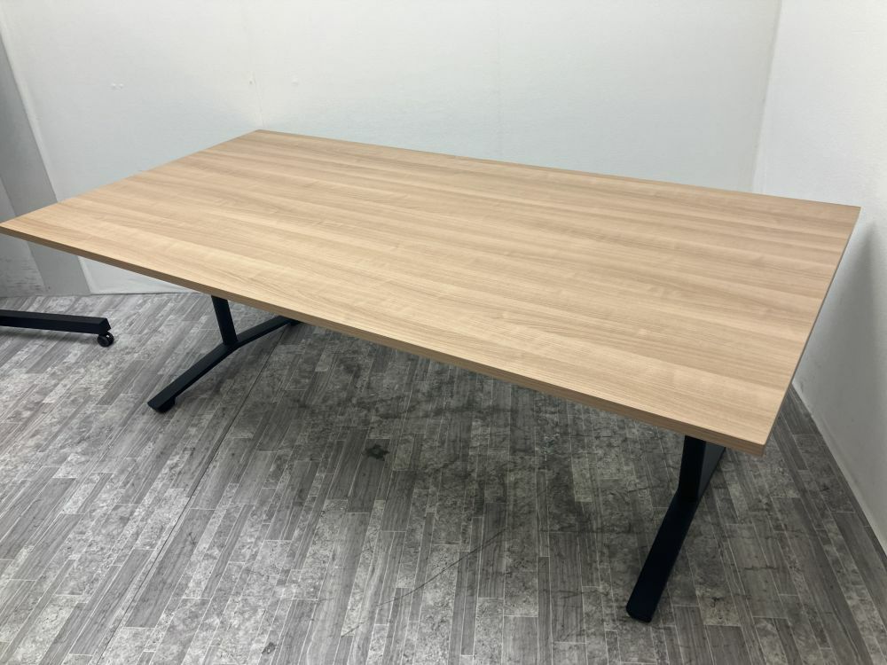 コクヨビエナ（VIENA）シリーズ 2100ミーティングテーブル 商品画像2