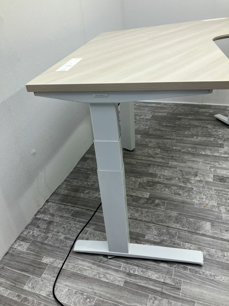 オカムラSwift(スイフト)シリーズ 電動昇降式ブーメランデスク 商品画像6