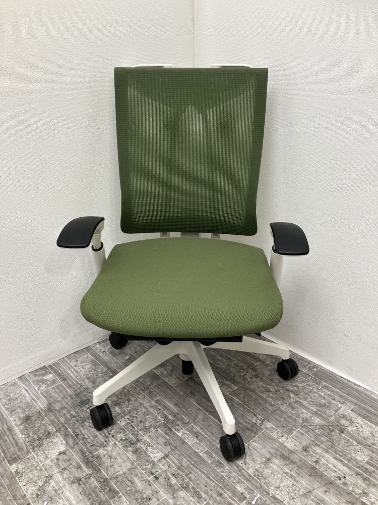 イトーキCeleeo(セレーオ)シリーズ 可動肘付セレーオチェア 商品画像2