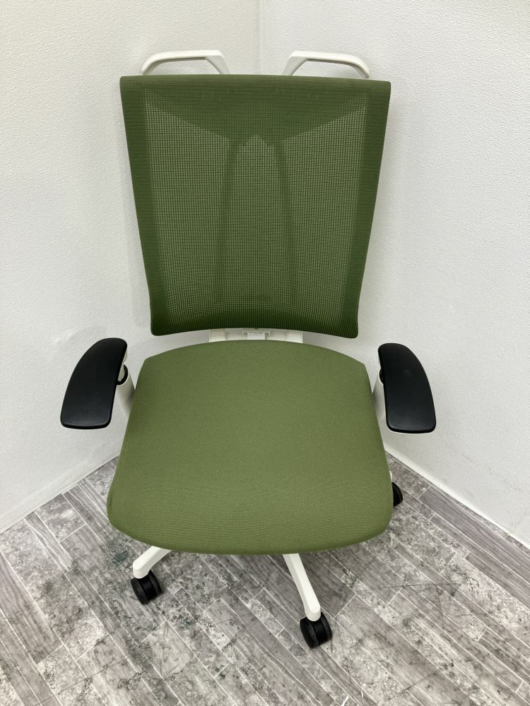 イトーキCeleeo(セレーオ)シリーズ 可動肘付セレーオチェア 商品画像3