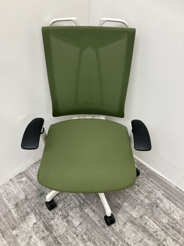 イトーキCeleeo(セレーオ)シリーズ 可動肘付セレーオチェア 商品画像3