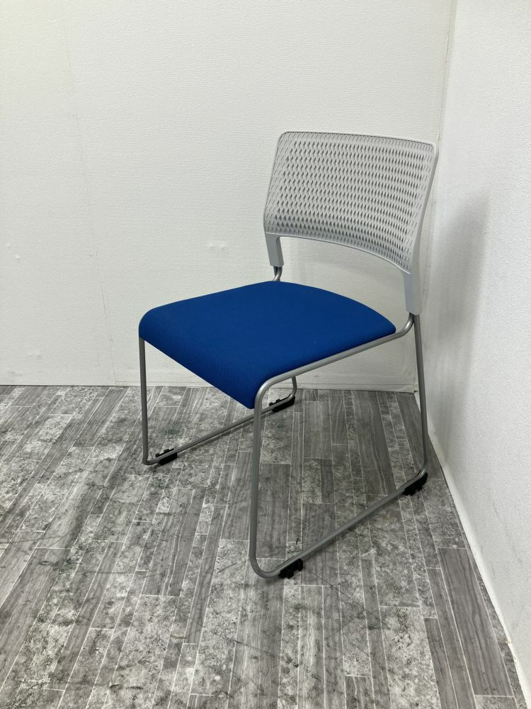 ウチダ（内田洋行）MP-220シリーズ スタッキングチェア 商品画像1