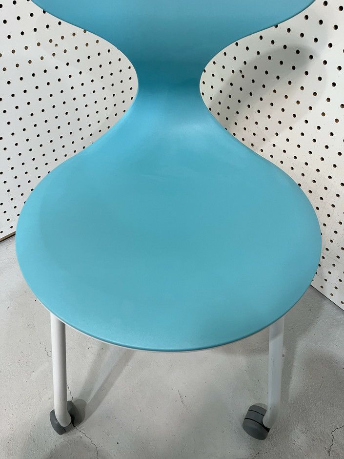 コクヨCampus up(キャンパスアップ)シリーズ ミーティングチェア4脚セット 商品画像8