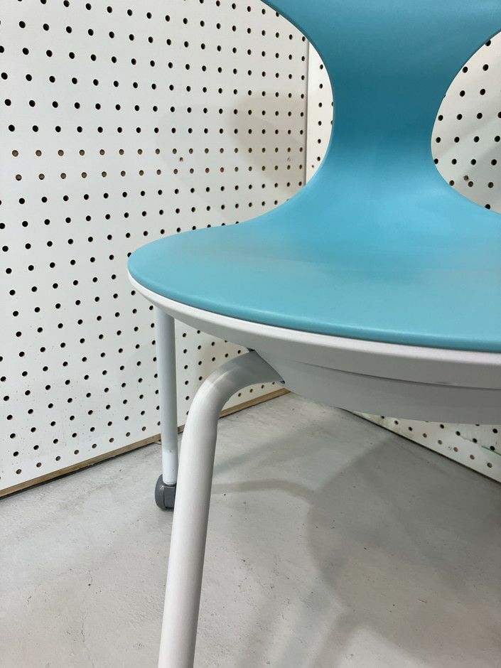 コクヨCampus up(キャンパスアップ)シリーズ ミーティングチェア4脚セット 商品画像9