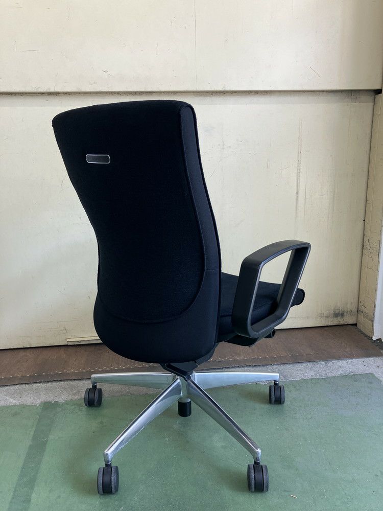 コクヨPUNTO(プント)チェア 固定肘付プントチェア 商品画像2