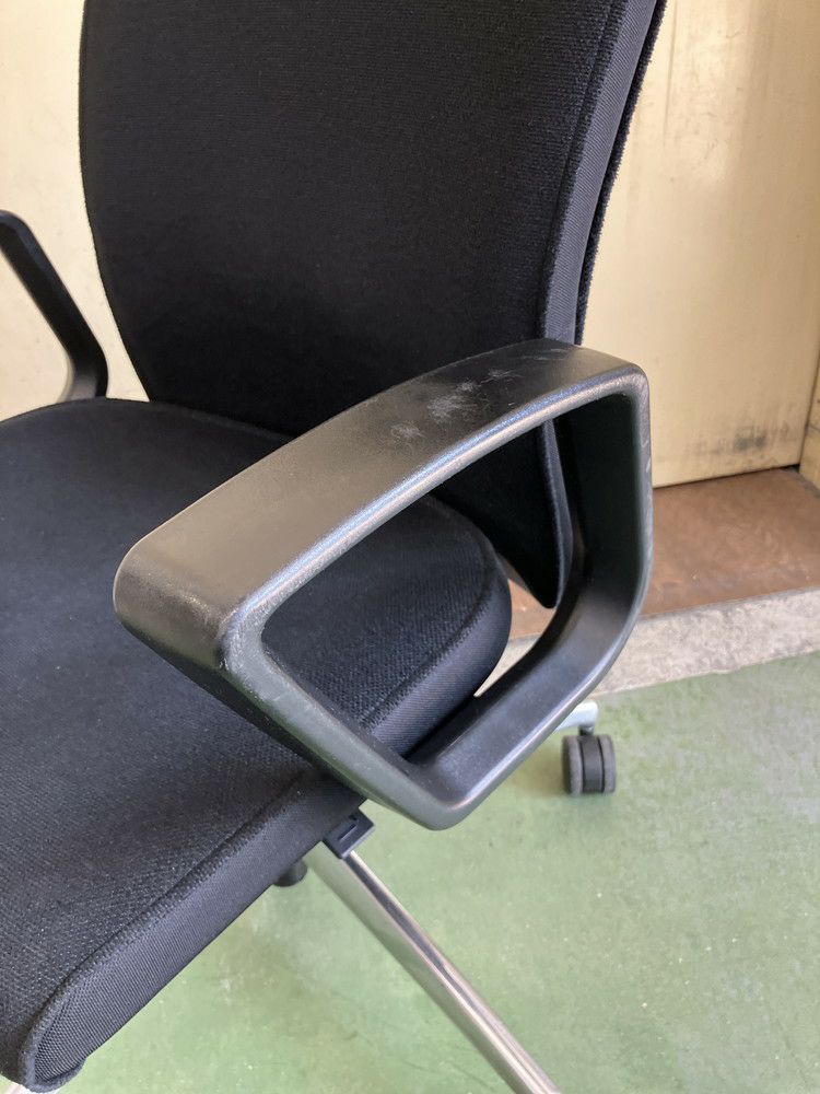 コクヨPUNTO(プント)チェア 固定肘付プントチェア 商品画像4