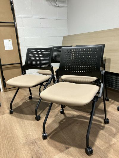 イトーキMonon(モノン)チェア ネスティングチェア4脚セット 商品画像1