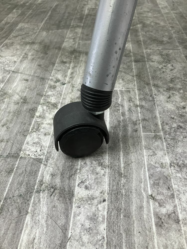 イトーキNX(エヌエックス)シリーズ 1500サイドスタックテーブル 商品画像9