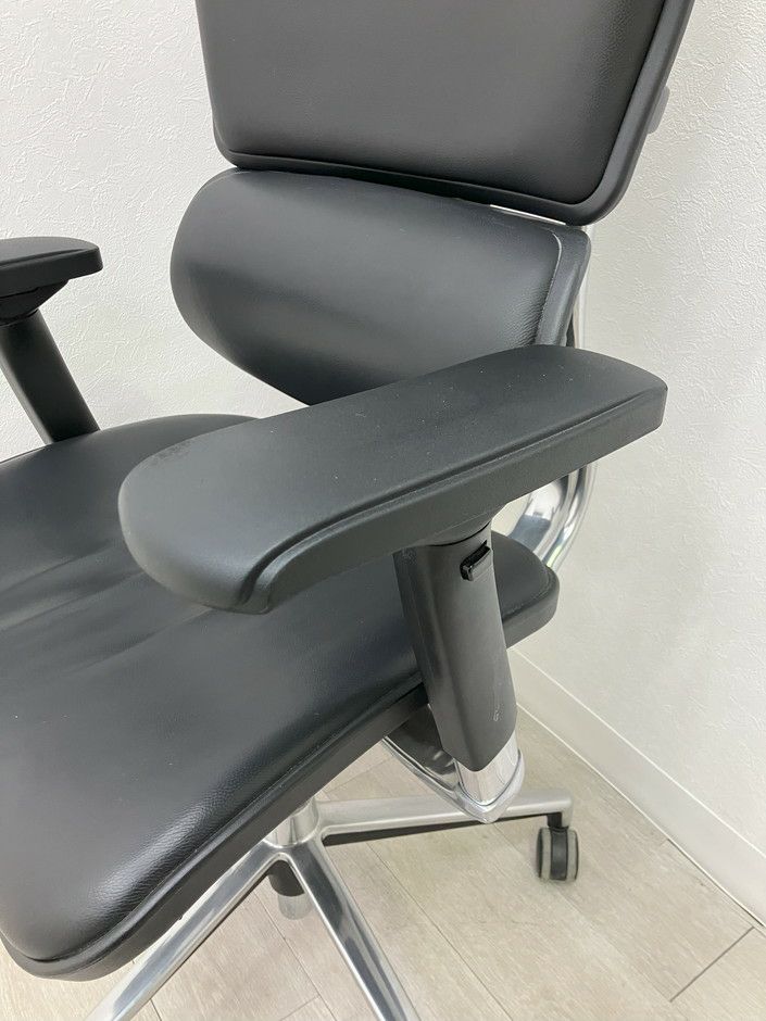 エルゴヒューマン可動肘付ベーシックチェア 商品画像8