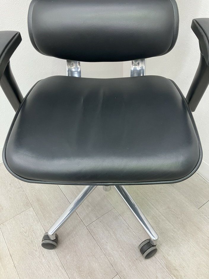 エルゴヒューマン可動肘付ベーシックチェア 商品画像9