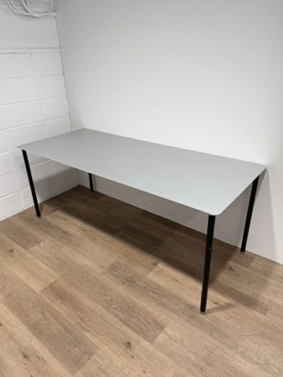 TEEシリーズ ミーティングテーブル 商品画像1