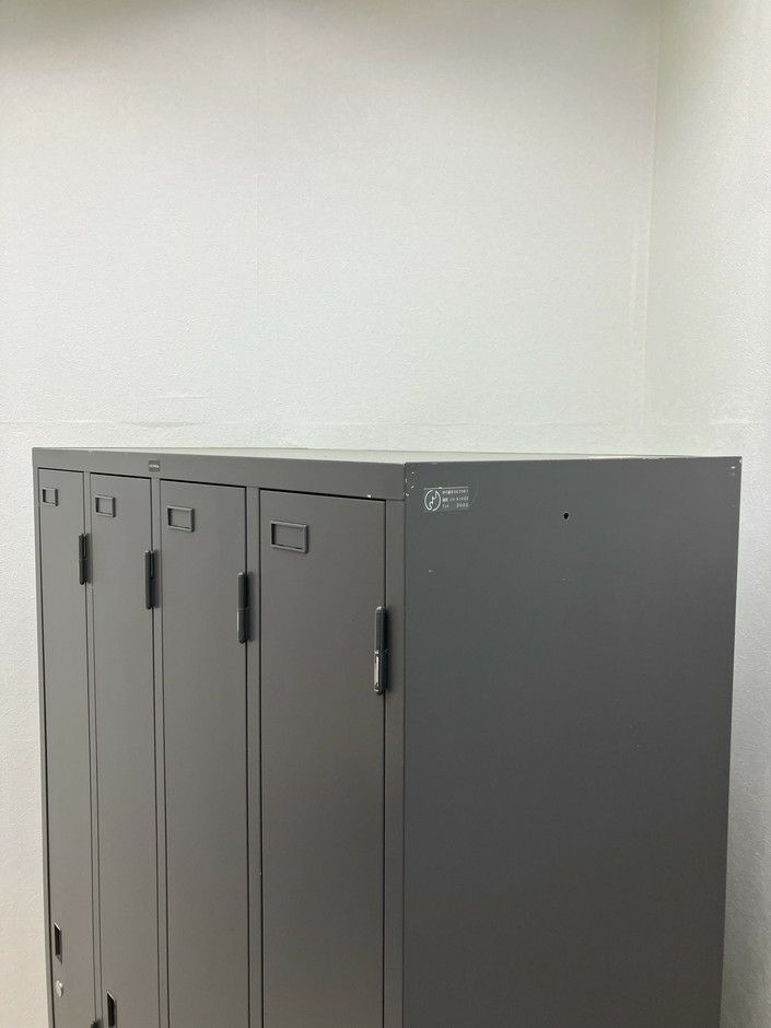 ウチダ（内田洋行）４人用ロッカー 商品画像13