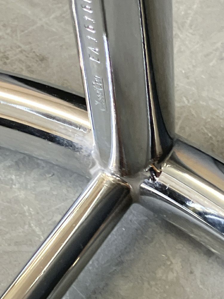 E1027シリーズ サイドテーブル 商品画像13