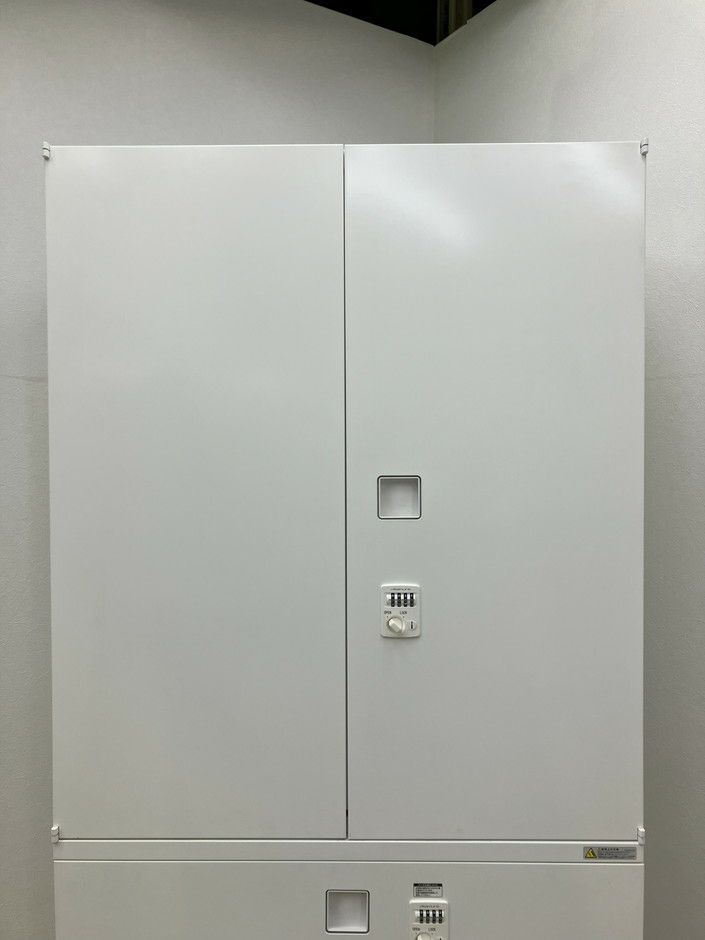 オカムラレクトラインシリーズ 両開きラテラル上下書庫 商品画像4