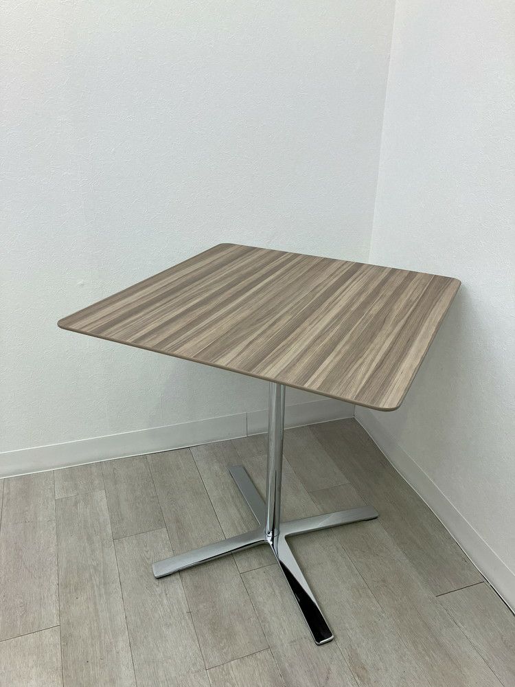 Wilkhahn（ウィルクハーン）エーライン（Aline）シリーズ 角テーブル 商品画像1