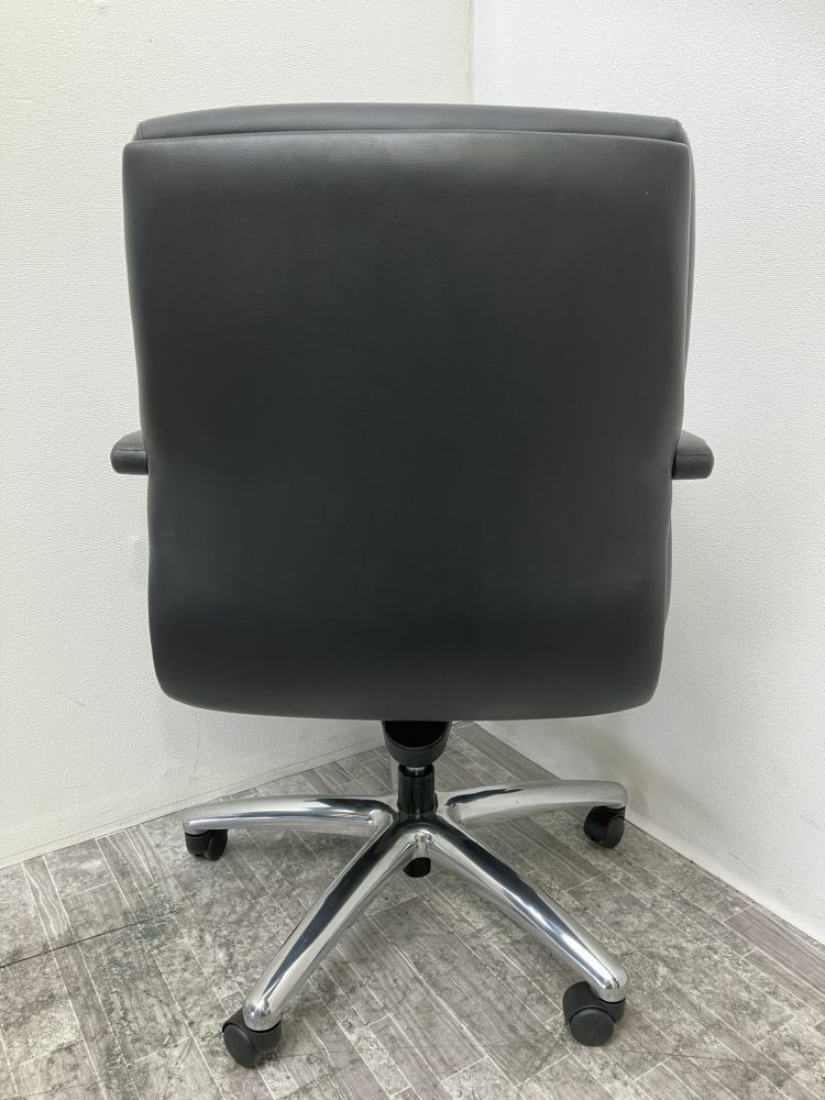 イトーキC-1タイプシリーズ 固定肘付マネジメントチェア 商品画像5