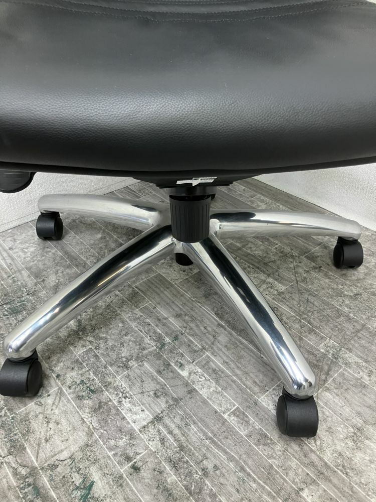 イトーキC-1タイプシリーズ 固定肘付マネジメントチェア 商品画像7