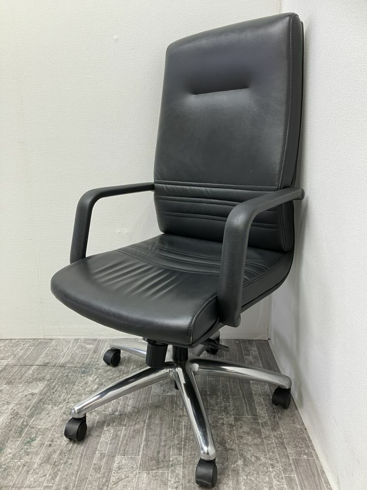 イトーキC-1タイプシリーズ 固定肘付マネジメントチェア 商品画像1