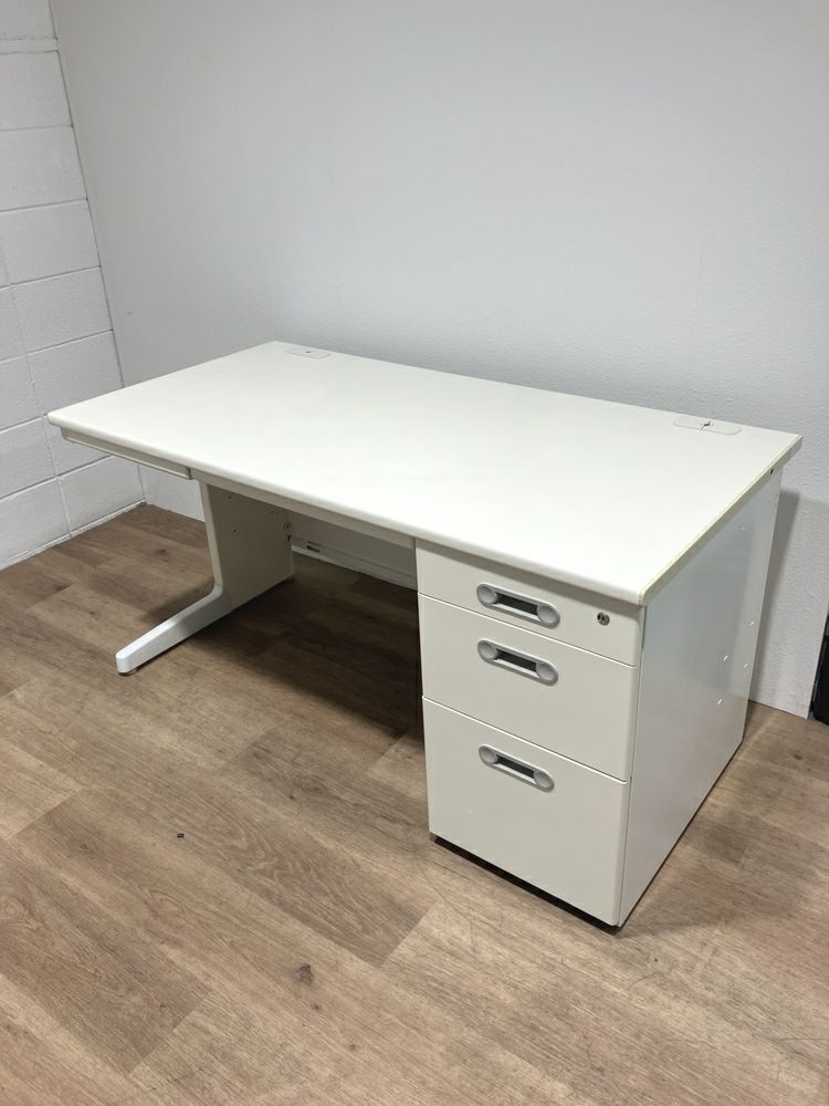 ライオン1400片袖デスク 商品画像1
