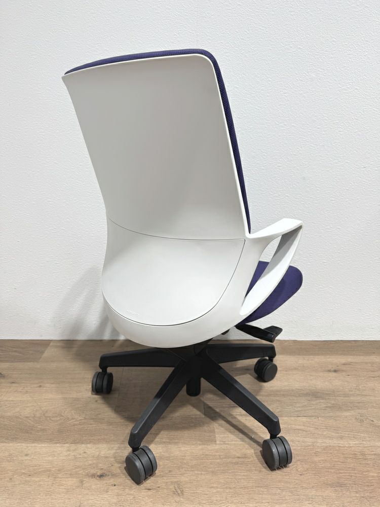 コクヨピコラ(picora)チェア 固定肘付ピコラチェア　 商品画像2